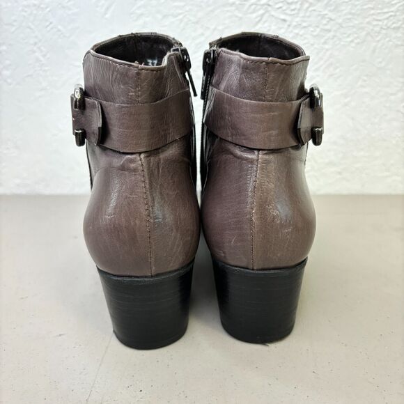 Triver Flight Gray Leather Wingtip Brogue Zip Ankle Bootie Womens Size 6.5/37 - Picture 5 of 11